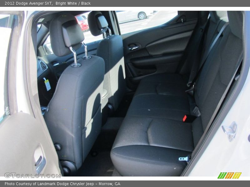 Bright White / Black 2012 Dodge Avenger SXT