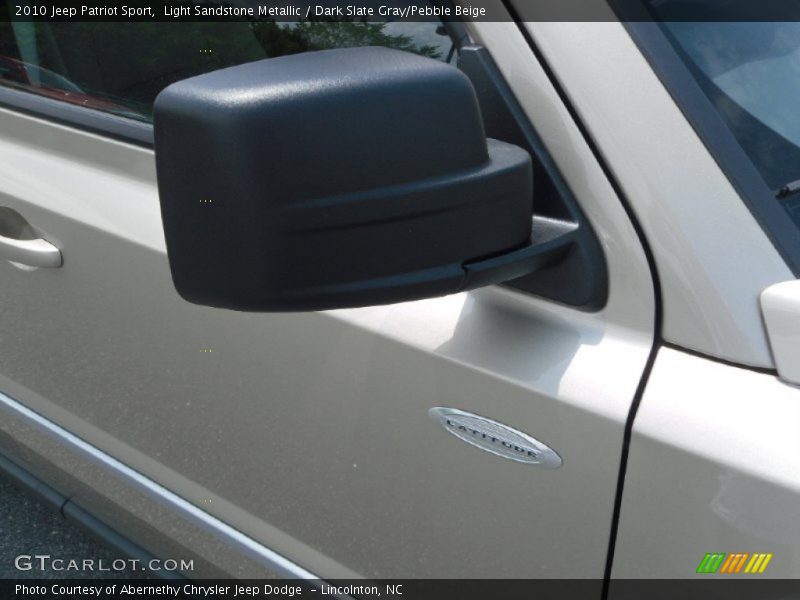 Light Sandstone Metallic / Dark Slate Gray/Pebble Beige 2010 Jeep Patriot Sport