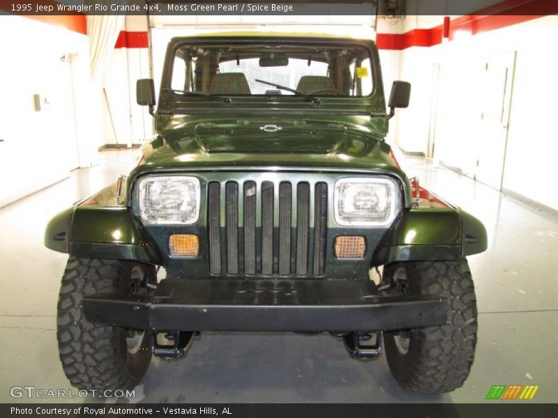 Moss Green Pearl / Spice Beige 1995 Jeep Wrangler Rio Grande 4x4