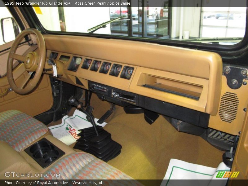 Moss Green Pearl / Spice Beige 1995 Jeep Wrangler Rio Grande 4x4