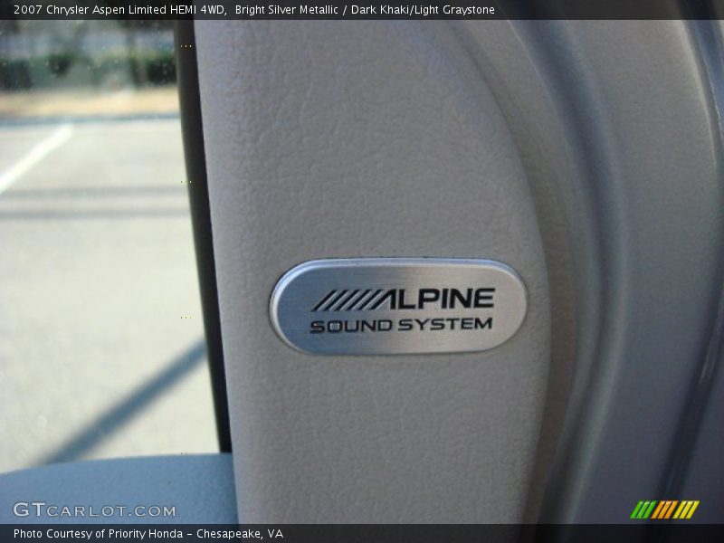 Bright Silver Metallic / Dark Khaki/Light Graystone 2007 Chrysler Aspen Limited HEMI 4WD