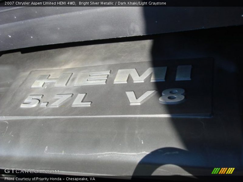 Bright Silver Metallic / Dark Khaki/Light Graystone 2007 Chrysler Aspen Limited HEMI 4WD