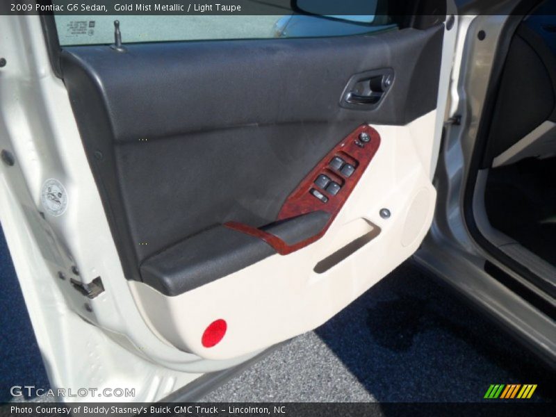 Gold Mist Metallic / Light Taupe 2009 Pontiac G6 Sedan