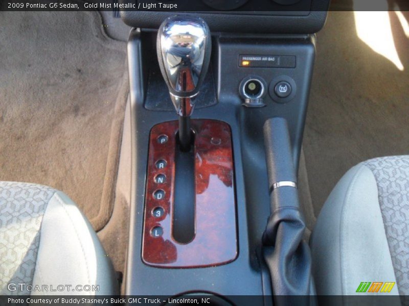 Gold Mist Metallic / Light Taupe 2009 Pontiac G6 Sedan