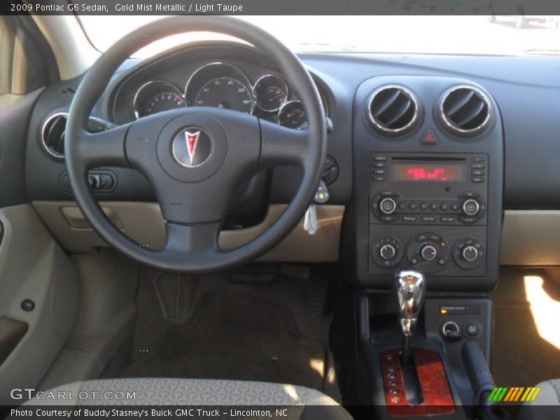 Gold Mist Metallic / Light Taupe 2009 Pontiac G6 Sedan