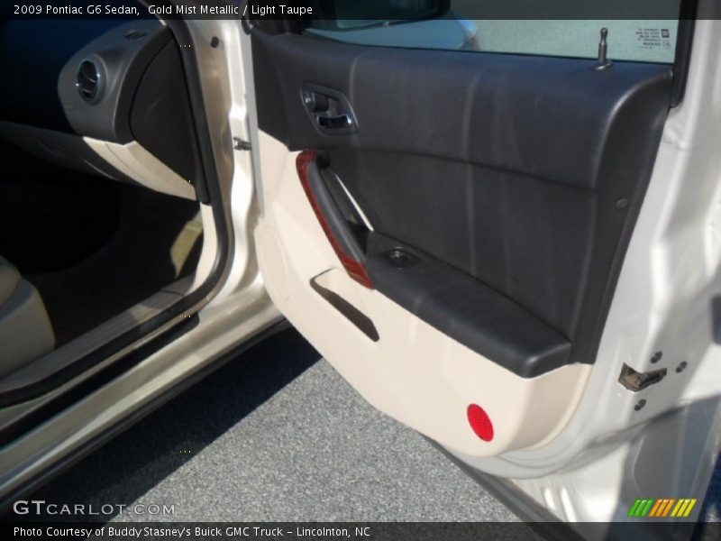 Gold Mist Metallic / Light Taupe 2009 Pontiac G6 Sedan