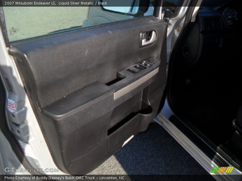 Liquid Silver Metallic / Black 2007 Mitsubishi Endeavor LS