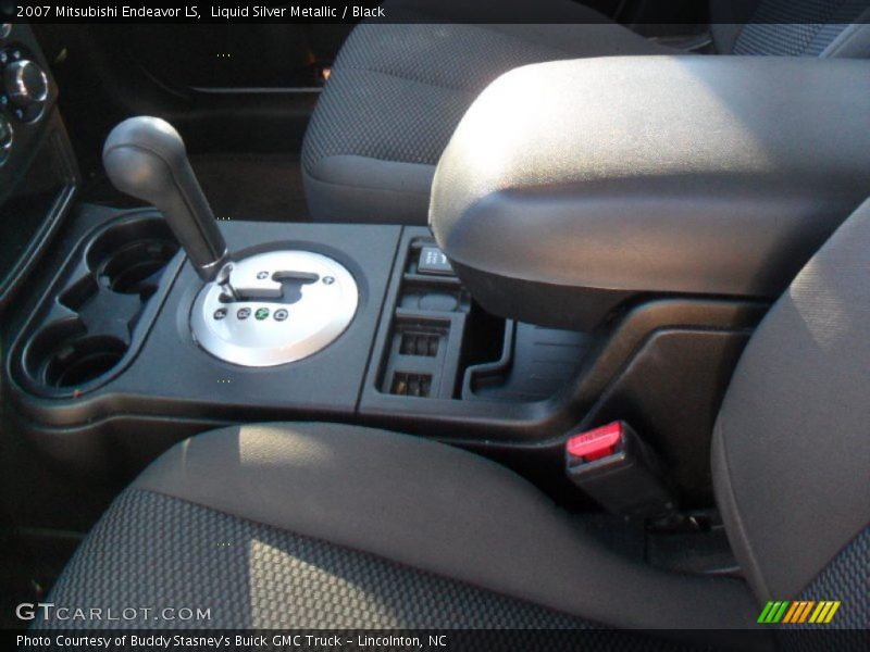 Liquid Silver Metallic / Black 2007 Mitsubishi Endeavor LS