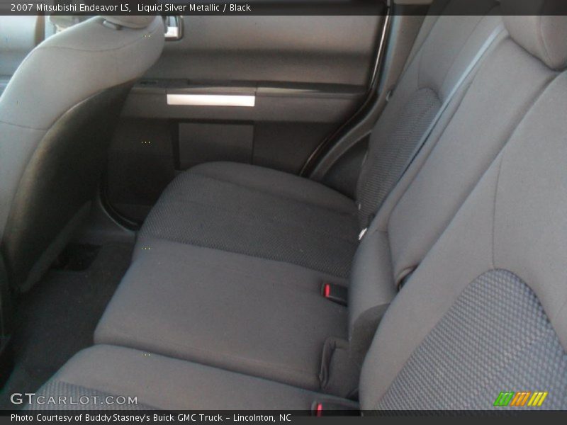 Liquid Silver Metallic / Black 2007 Mitsubishi Endeavor LS