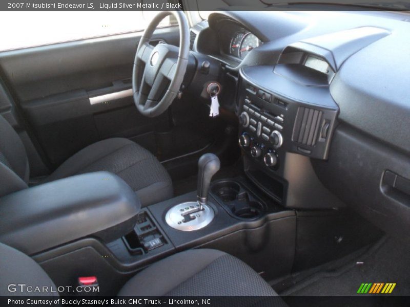 Liquid Silver Metallic / Black 2007 Mitsubishi Endeavor LS