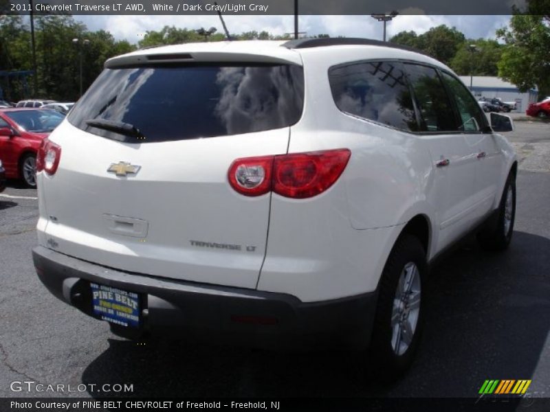 White / Dark Gray/Light Gray 2011 Chevrolet Traverse LT AWD