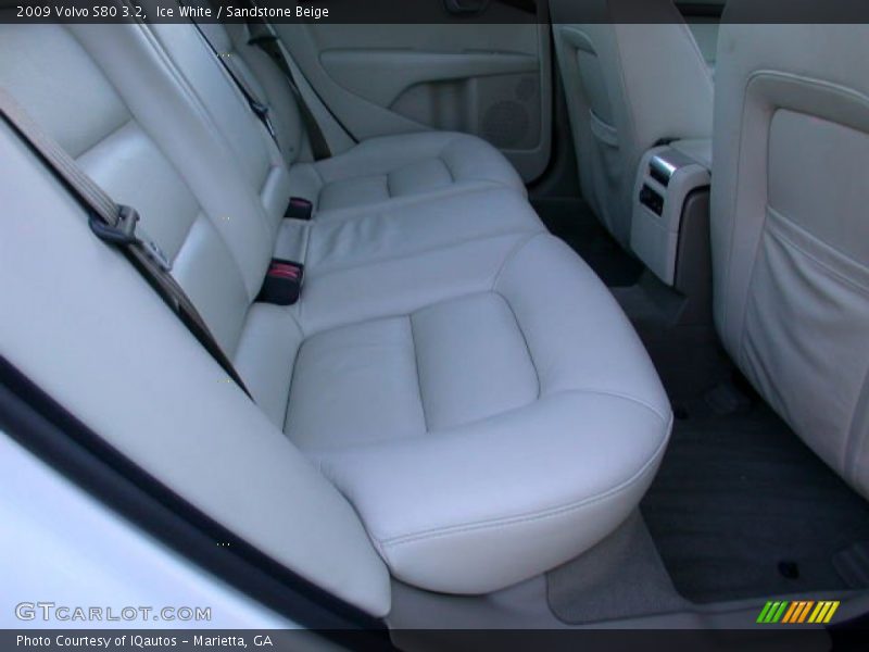 Ice White / Sandstone Beige 2009 Volvo S80 3.2