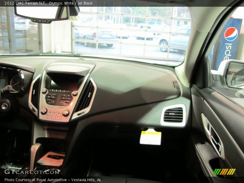 Olympic White / Jet Black 2012 GMC Terrain SLT
