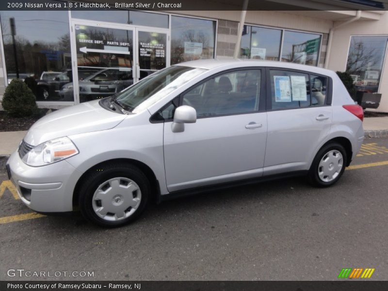 Brillant Silver / Charcoal 2009 Nissan Versa 1.8 S Hatchback