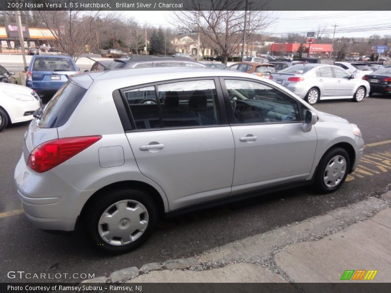 Brillant Silver / Charcoal 2009 Nissan Versa 1.8 S Hatchback