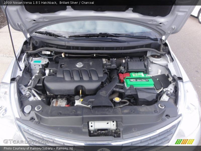 Brillant Silver / Charcoal 2009 Nissan Versa 1.8 S Hatchback