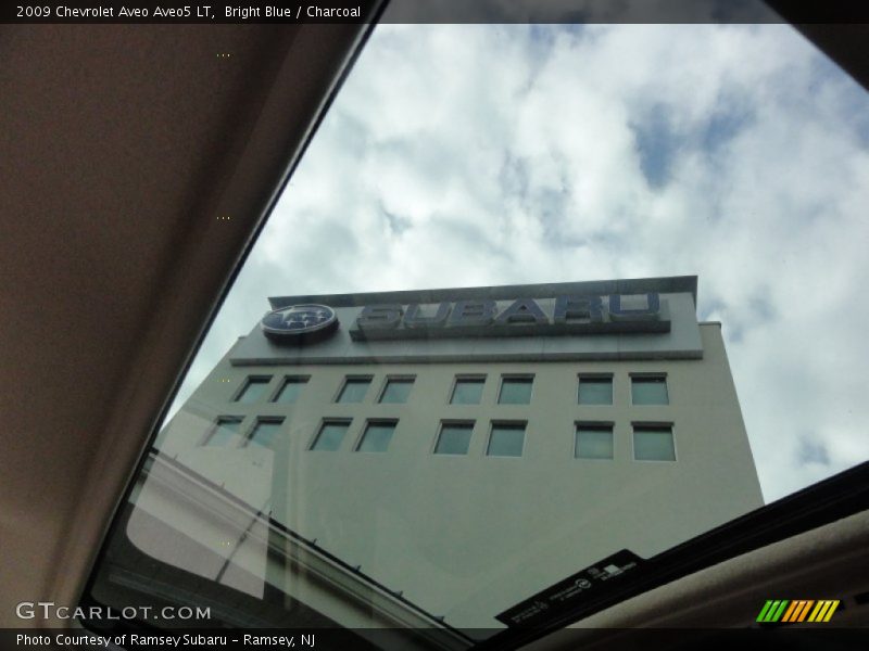 Bright Blue / Charcoal 2009 Chevrolet Aveo Aveo5 LT