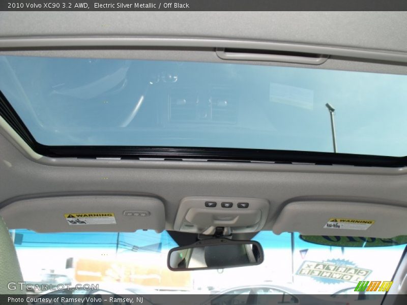 Electric Silver Metallic / Off Black 2010 Volvo XC90 3.2 AWD
