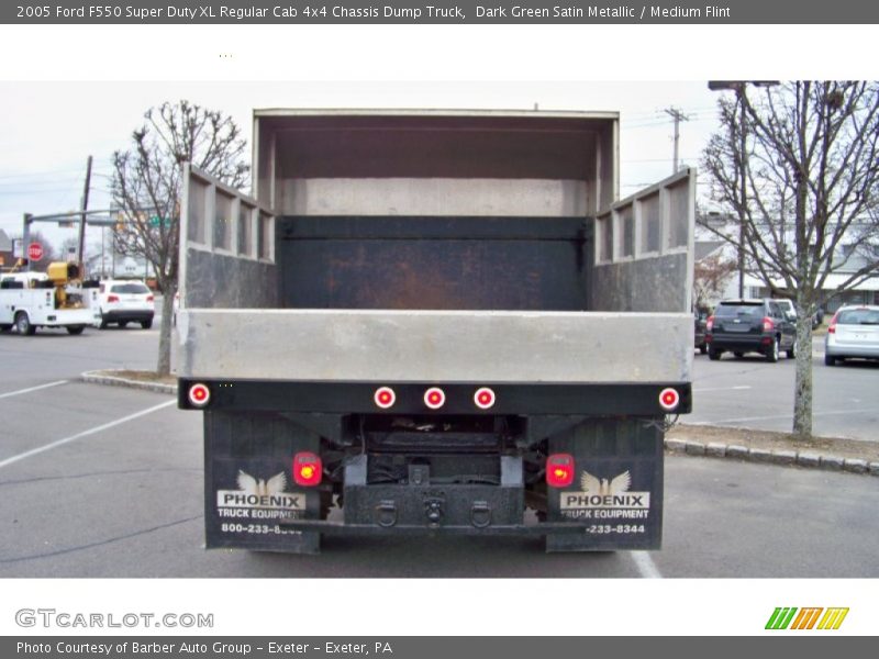 Dark Green Satin Metallic / Medium Flint 2005 Ford F550 Super Duty XL Regular Cab 4x4 Chassis Dump Truck
