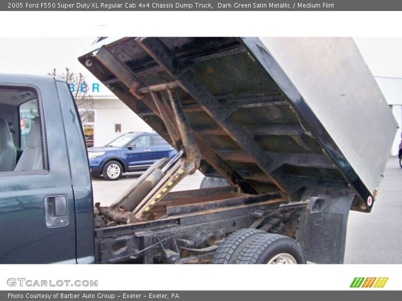 Dark Green Satin Metallic / Medium Flint 2005 Ford F550 Super Duty XL Regular Cab 4x4 Chassis Dump Truck