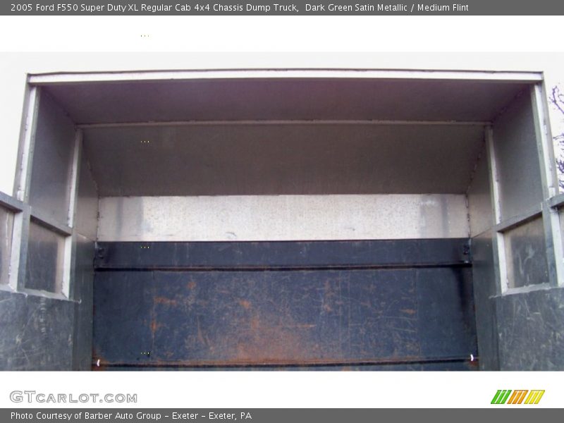 Dark Green Satin Metallic / Medium Flint 2005 Ford F550 Super Duty XL Regular Cab 4x4 Chassis Dump Truck