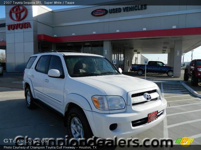 Super White / Taupe 2007 Toyota Sequoia SR5