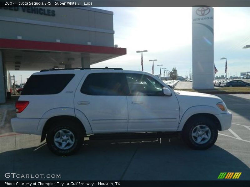 Super White / Taupe 2007 Toyota Sequoia SR5