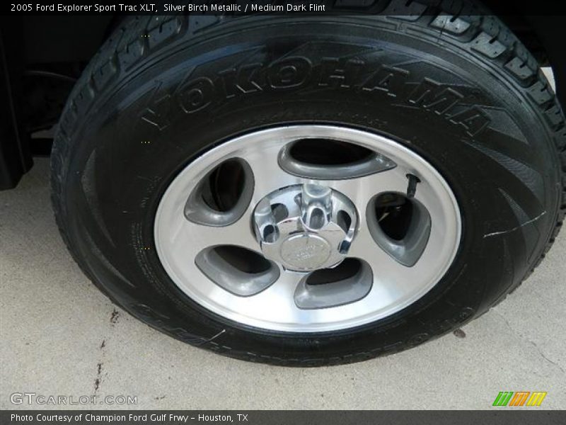 Silver Birch Metallic / Medium Dark Flint 2005 Ford Explorer Sport Trac XLT