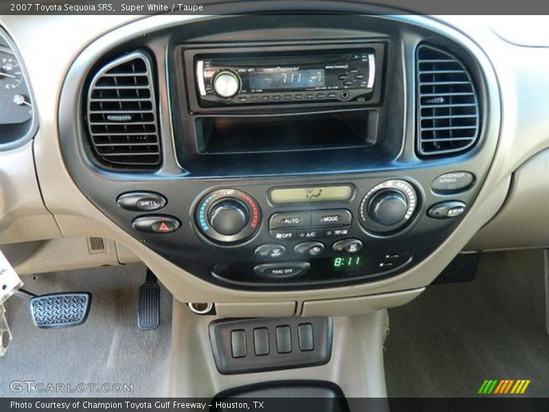 Super White / Taupe 2007 Toyota Sequoia SR5