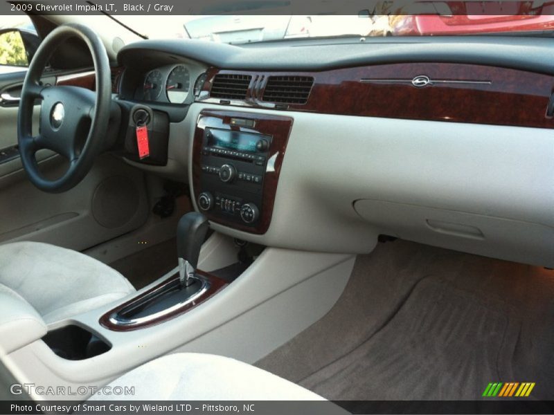 Black / Gray 2009 Chevrolet Impala LT