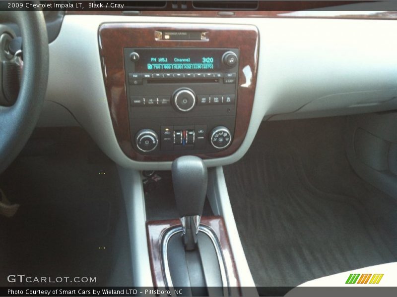 Black / Gray 2009 Chevrolet Impala LT