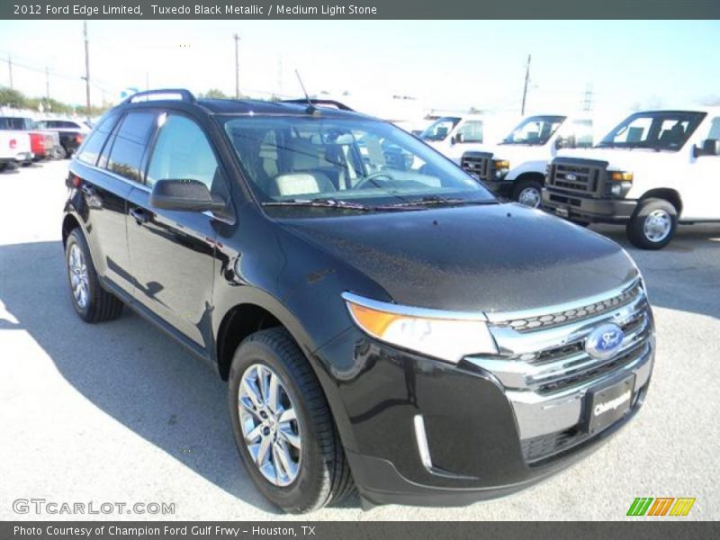Tuxedo Black Metallic / Medium Light Stone 2012 Ford Edge Limited
