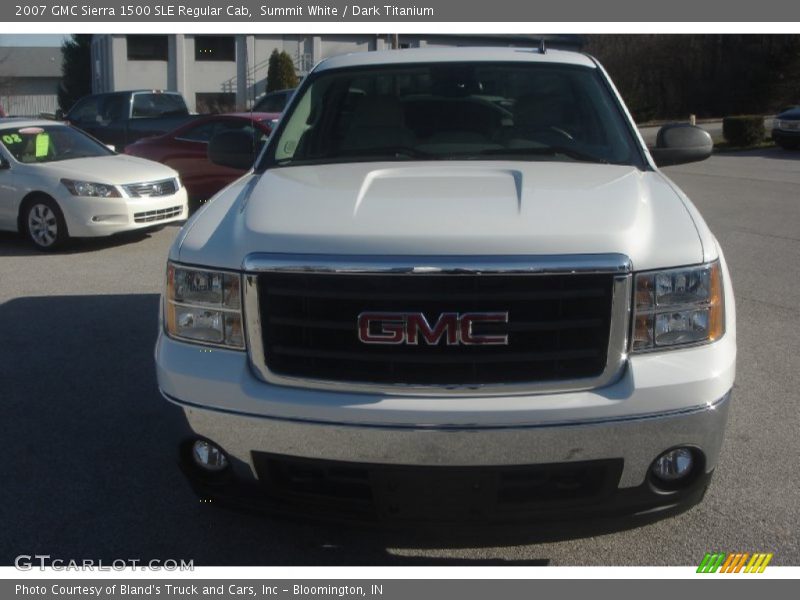 Summit White / Dark Titanium 2007 GMC Sierra 1500 SLE Regular Cab