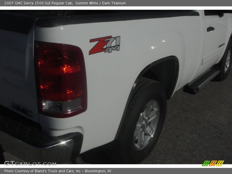 Summit White / Dark Titanium 2007 GMC Sierra 1500 SLE Regular Cab