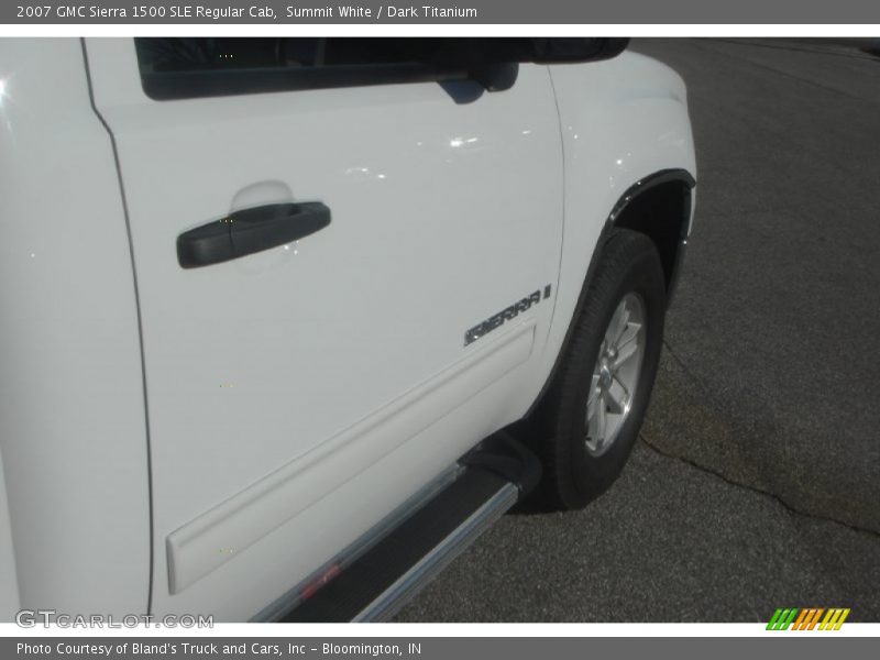 Summit White / Dark Titanium 2007 GMC Sierra 1500 SLE Regular Cab