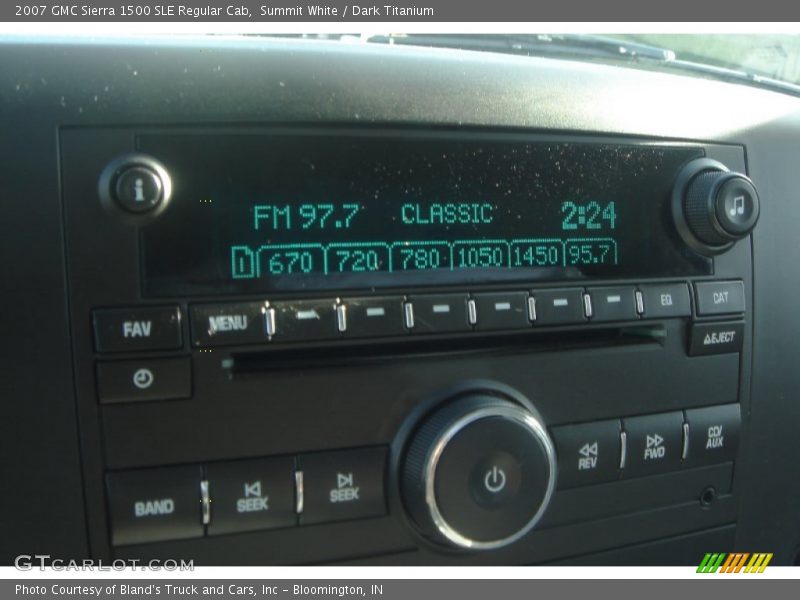 Summit White / Dark Titanium 2007 GMC Sierra 1500 SLE Regular Cab