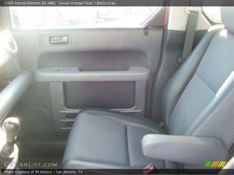 Sunset Orange Pearl / Black/Gray 2005 Honda Element EX AWD