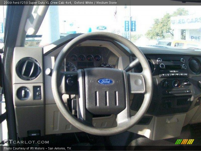 Oxford White / Medium Stone 2009 Ford F250 Super Duty XL Crew Cab 4x4