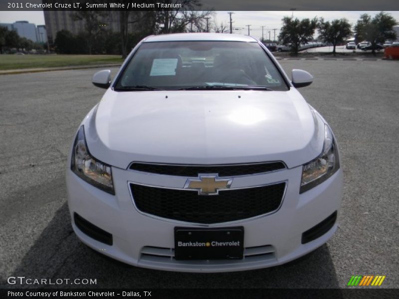 Summit White / Medium Titanium 2011 Chevrolet Cruze LT