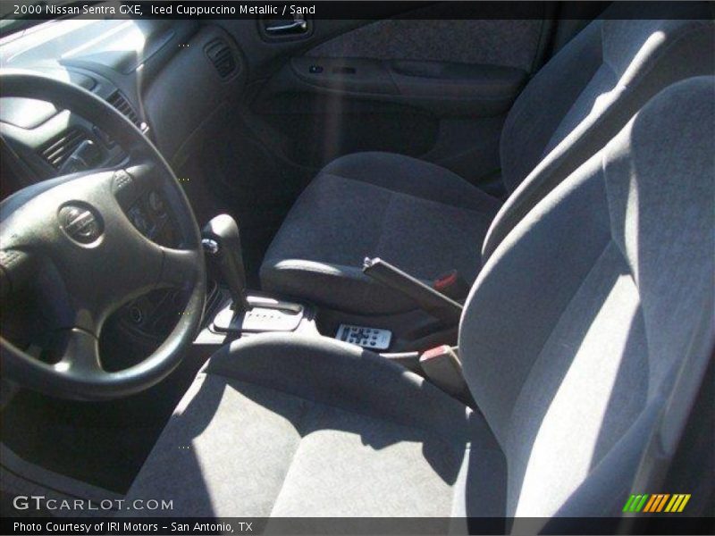 Iced Cuppuccino Metallic / Sand 2000 Nissan Sentra GXE