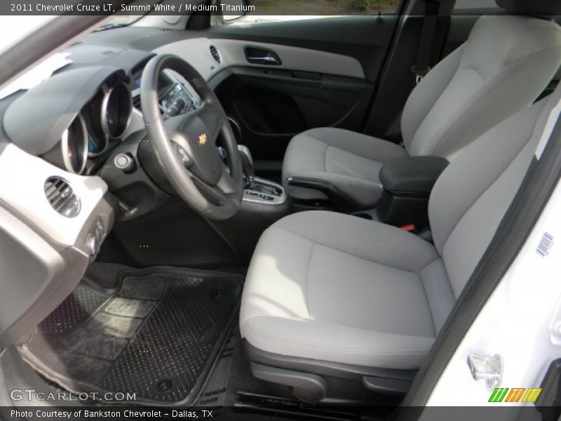 Summit White / Medium Titanium 2011 Chevrolet Cruze LT
