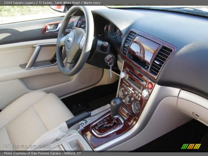 Satin White Pearl / Warm Ivory 2009 Subaru Legacy 2.5i Sedan