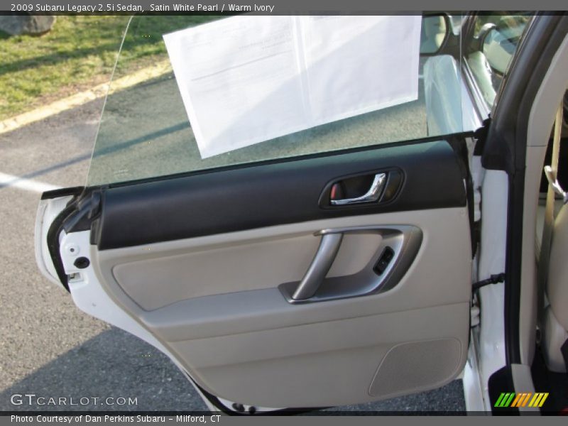 Satin White Pearl / Warm Ivory 2009 Subaru Legacy 2.5i Sedan