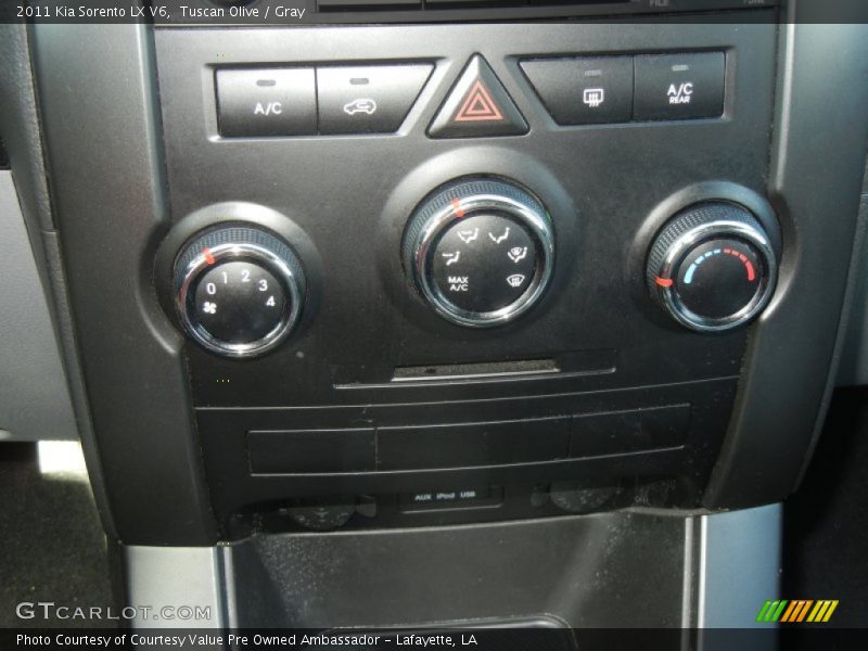 Tuscan Olive / Gray 2011 Kia Sorento LX V6