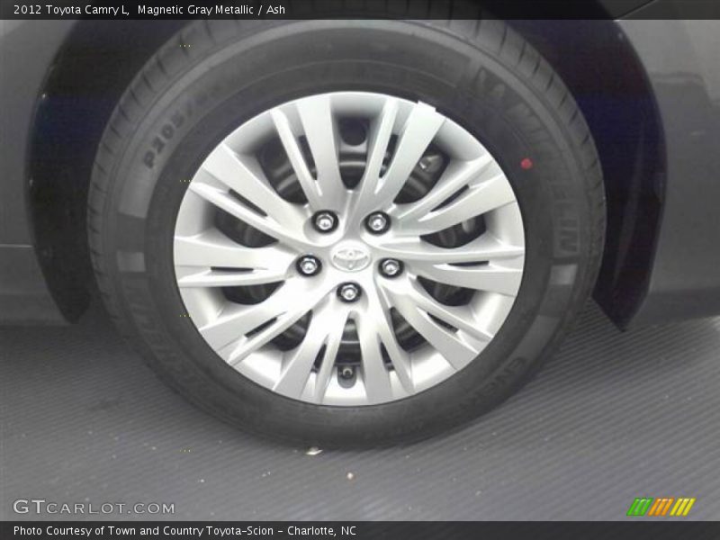 Magnetic Gray Metallic / Ash 2012 Toyota Camry L