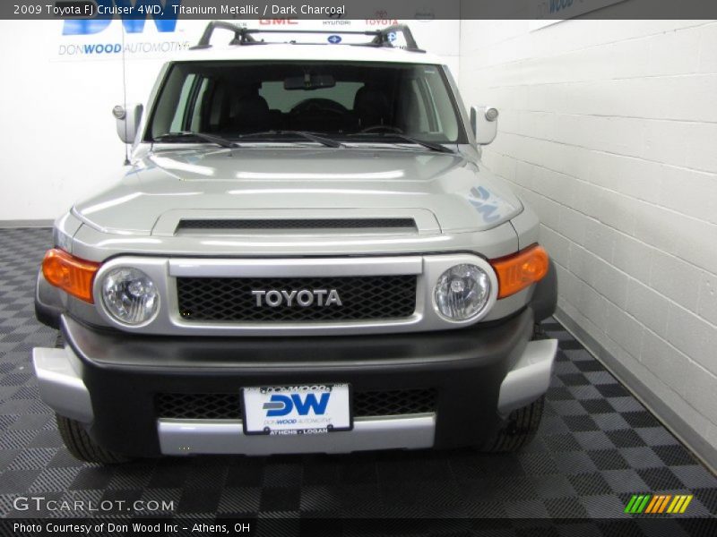 Titanium Metallic / Dark Charcoal 2009 Toyota FJ Cruiser 4WD