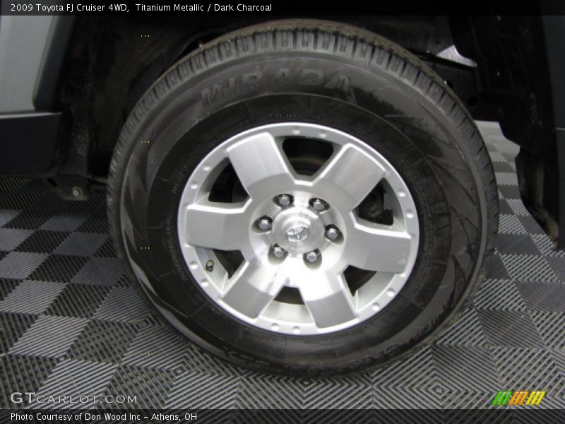 Titanium Metallic / Dark Charcoal 2009 Toyota FJ Cruiser 4WD