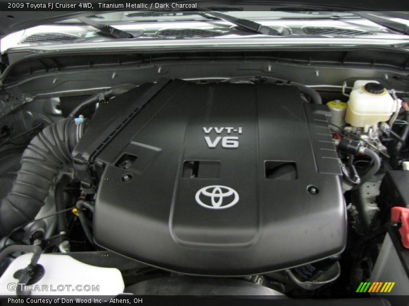 Titanium Metallic / Dark Charcoal 2009 Toyota FJ Cruiser 4WD
