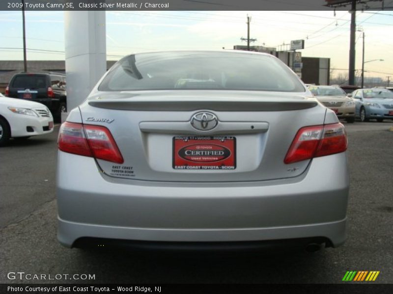 Classic Silver Metallic / Charcoal 2009 Toyota Camry SE