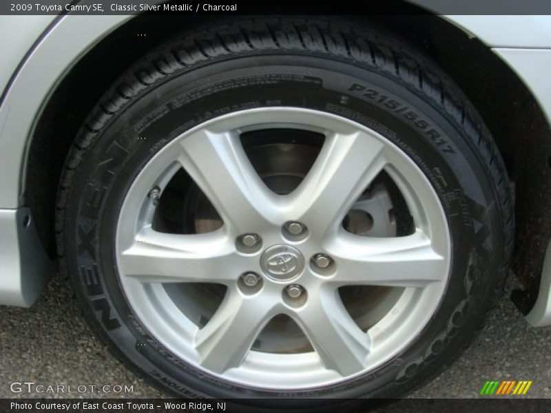 Classic Silver Metallic / Charcoal 2009 Toyota Camry SE